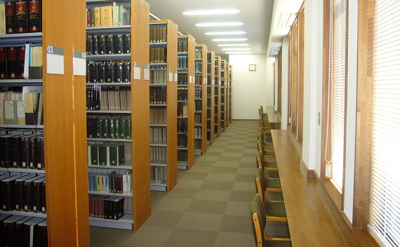 法学部研究室図書室